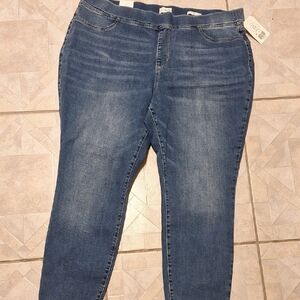 q Wonderly Blue Stretch Super Skinny Pull On Jeans 22W. NWT